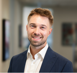 Jared Sandquist, Associate